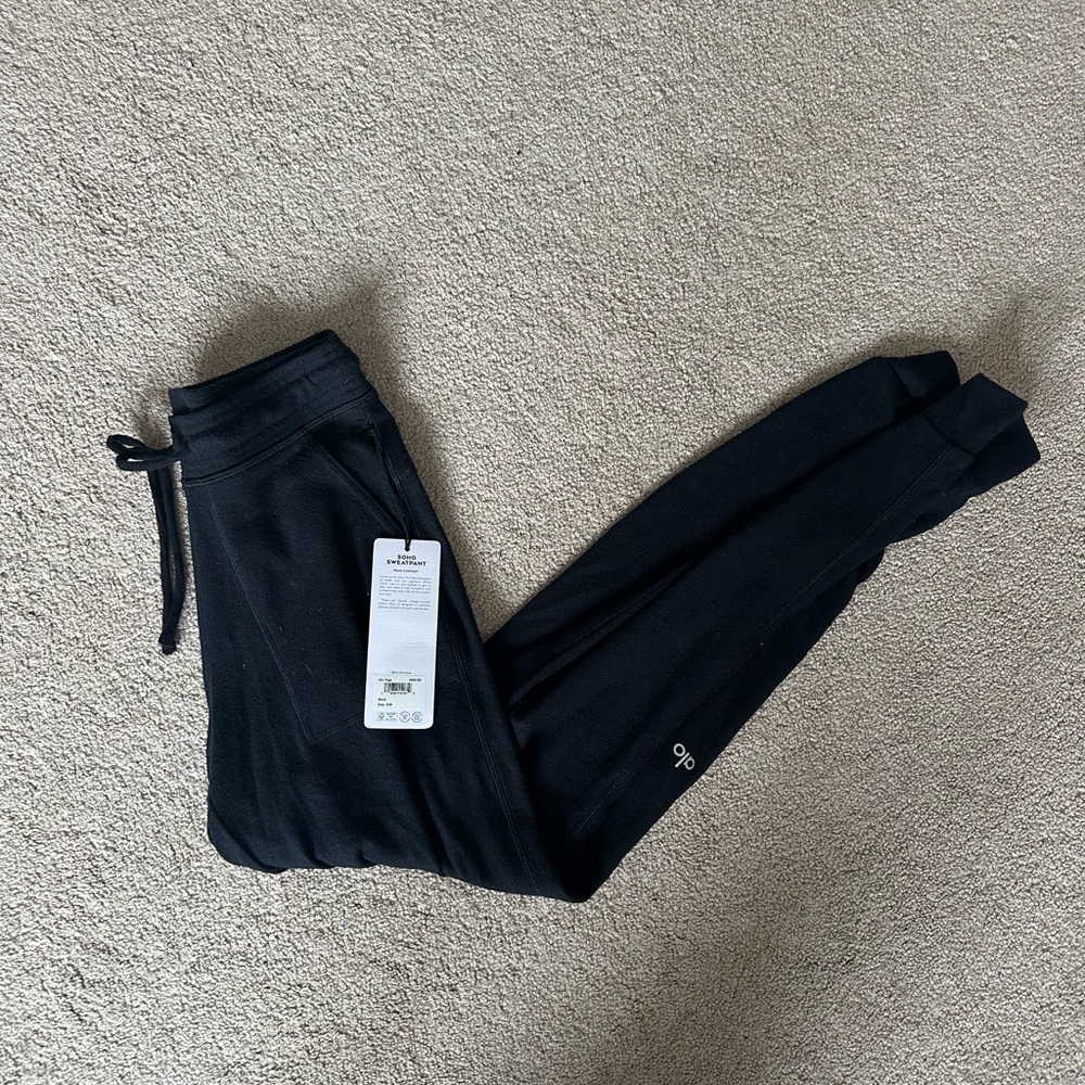 ALO Yoga Soho Sweatpants
